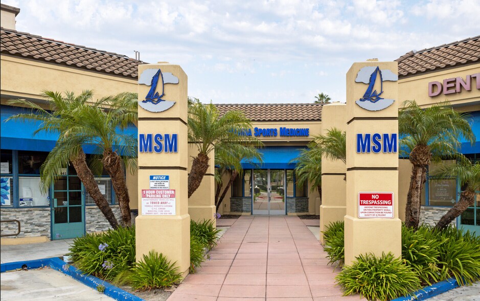 More Photos Of 441 E Carson St, Carson Unknown For Lease