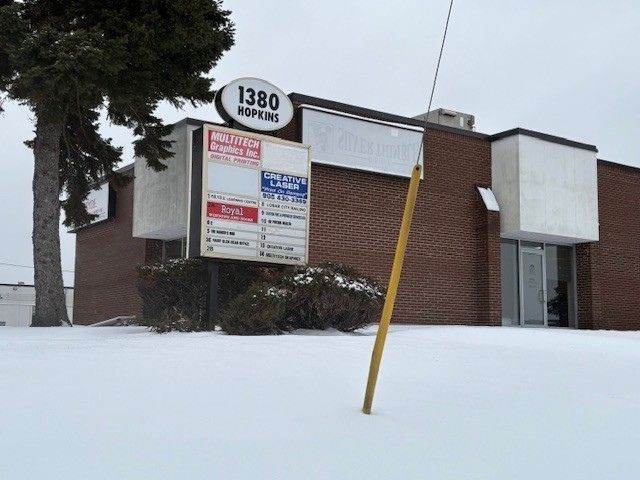 More Photos Of 1380 Hopkins St, Whitby Showroom For Lease