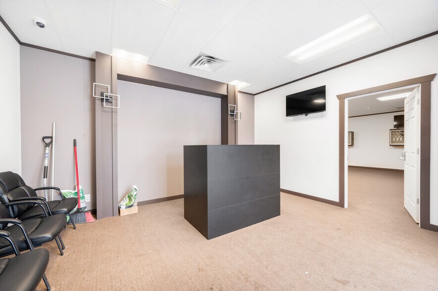 More Photos Of 805 Maple St, Big Rapids Storefront Retail Office For Sale