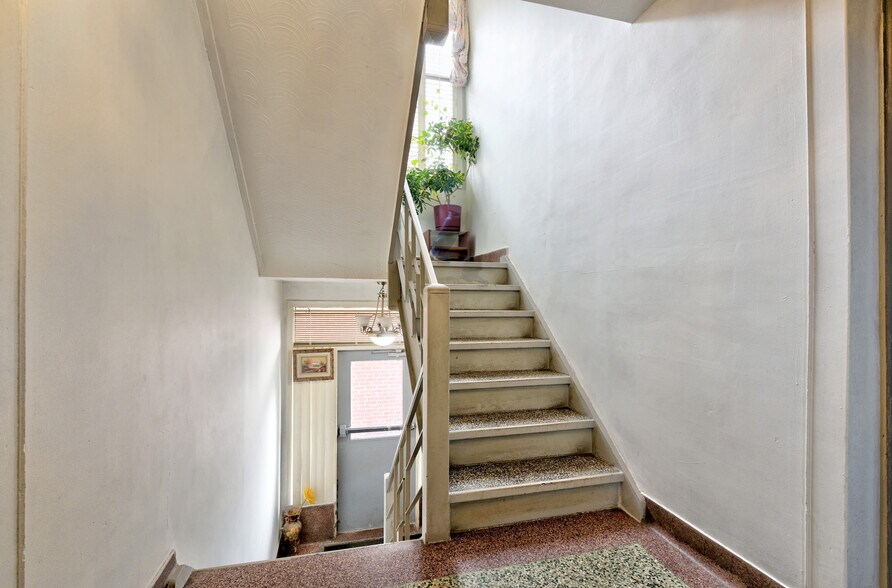 More Photos Of 1112 Weston Rd, Toronto Apartments For Sale