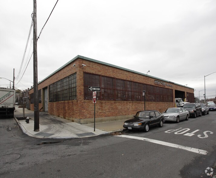 More Photos Of 7202 51st Ave, Woodside Industrial For Sale