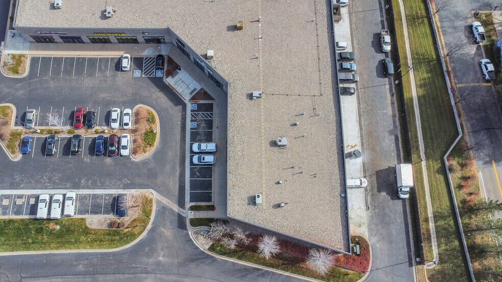 More Photos Of 2415 E Mulberry St, Fort Collins Showroom For Lease