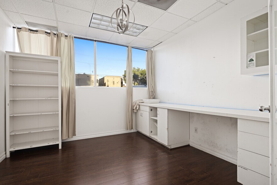 More Photos Of 6221 Wilshire Blvd, Los Angeles Medical For Lease