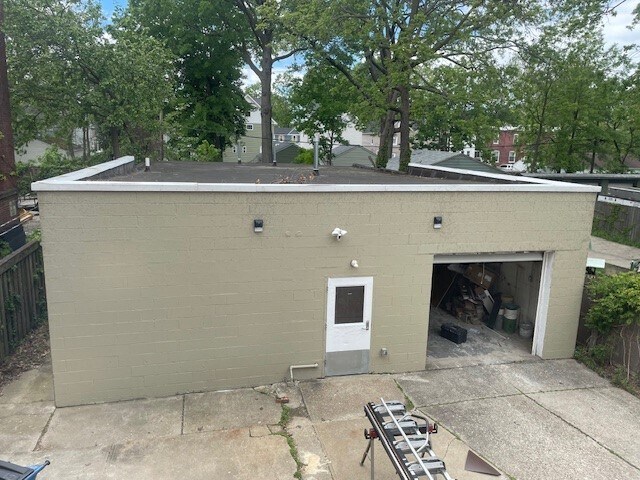 Primary Photo Of 1590 Coutant Ave, Lakewood Office For Lease
