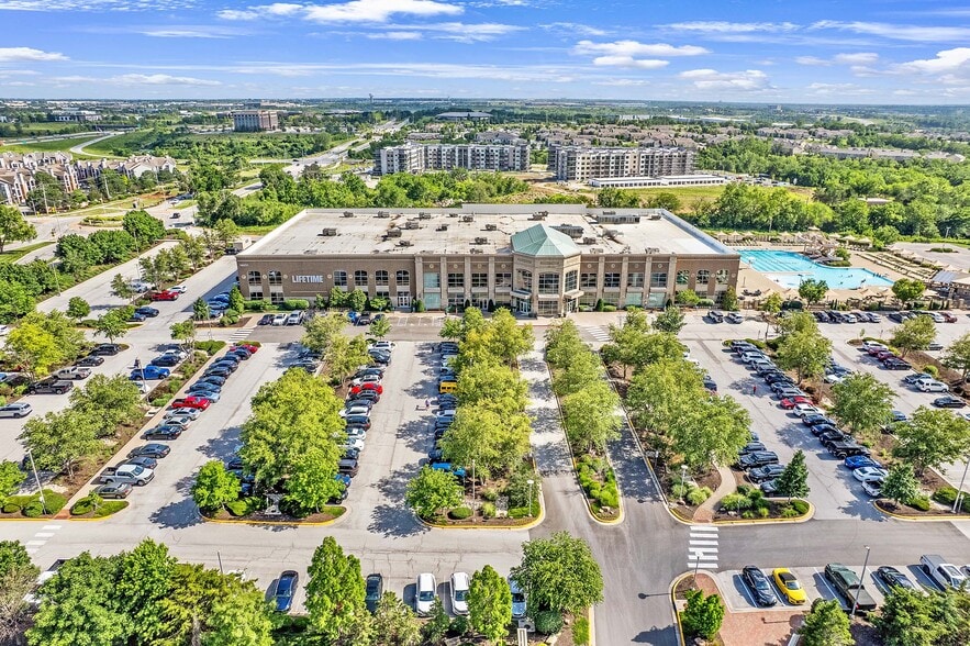 More Photos Of 16851 W 90th St, Lenexa Health Club For Sale