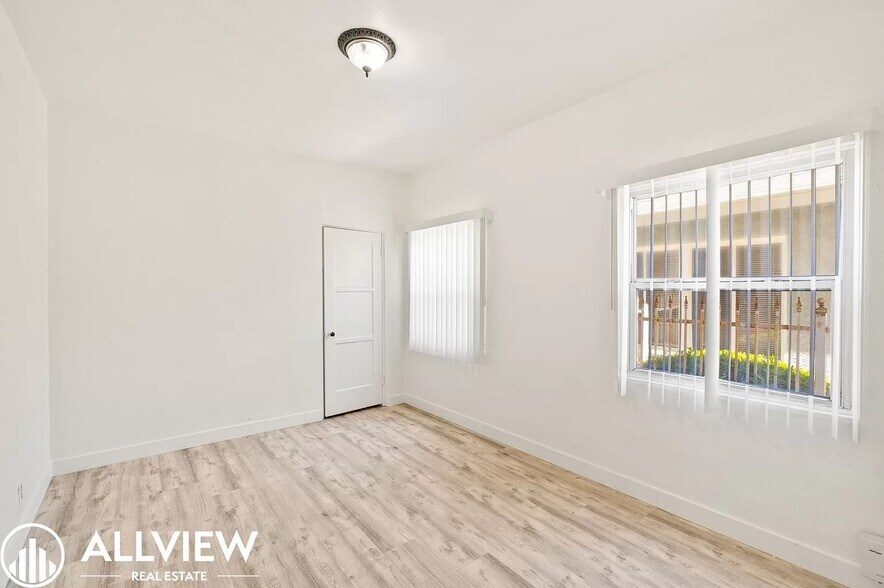 More Photos Of 321 W Hill St, Long Beach Multifamily For Sale