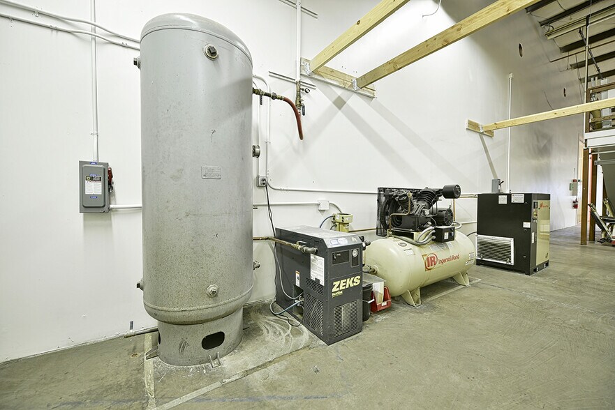 More Photos Of 1744 Forrest Way, Carson City Manufacturing For Sale