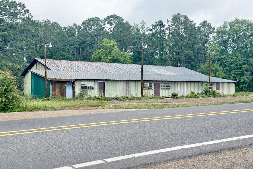 More Photos Of 5255 TX-21, Hemphill General Retail For Sale