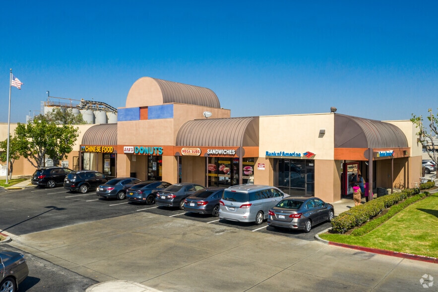 More Photos Of 2214-2222 S Grand Ave, Santa Ana Unknown For Lease