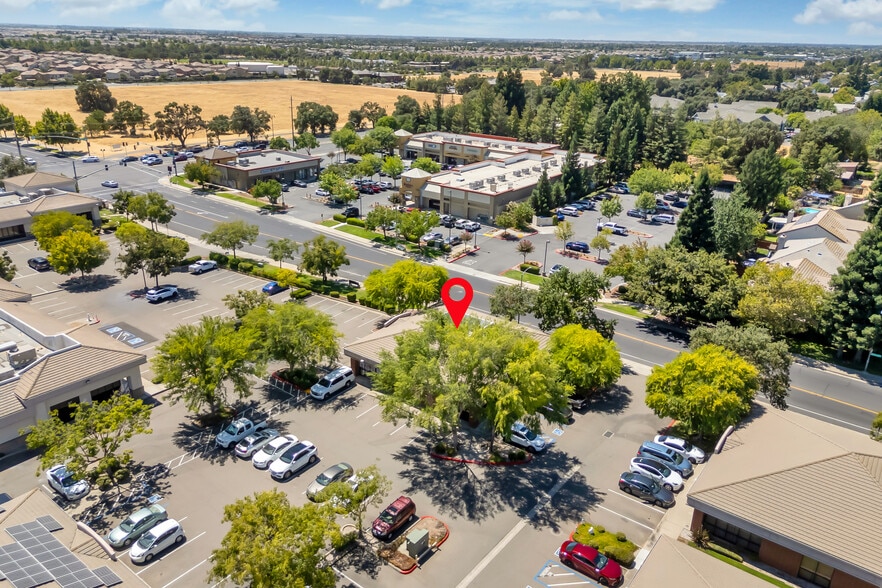 More Photos Of 9571 Laguna Springs Dr, Elk Grove Office For Lease