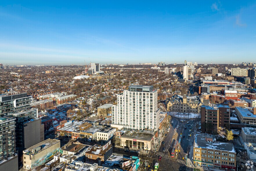 More Photos Of 484 Spadina Ave, Toronto Apartments For Lease