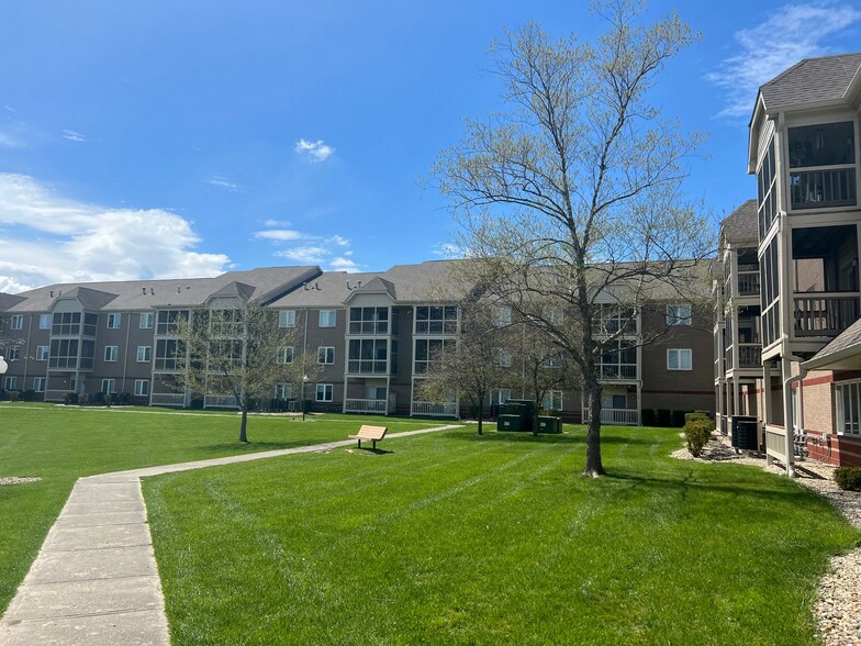 More Photos Of 1201 Carson Way, Greenwood Apartments For Lease