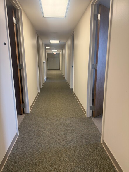 More Photos Of 2125 Heights Dr, Eau Claire Medical For Lease