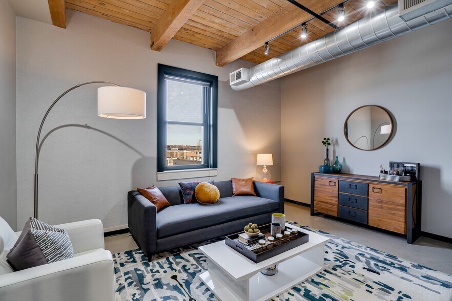 More Photos Of 2410 University Ave W, Saint Paul Apartments For Lease