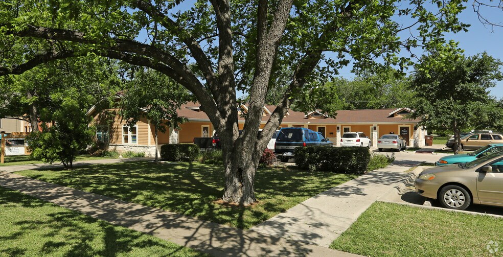 More Photos Of 306 E Main St, Round Rock Office For Lease