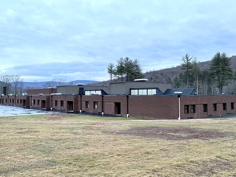 More Photos Of 2055 Pa-29, Monroe Township Schools For Sale