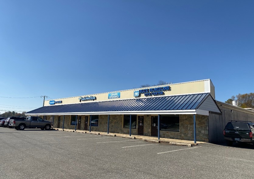 More Photos Of 16 Wilmington West Chester Pike, Chadds Ford Storefront For Lease