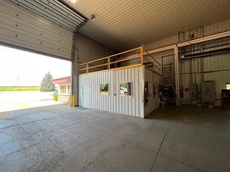 More Photos Of 2100 17 Mile Rd, Kent City Warehouse For Sale