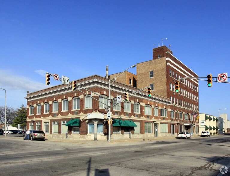 Primary Photo Of 421 S 2nd St, Elkhart Light Manufacturing For Lease