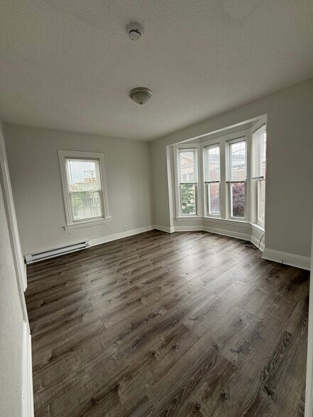 More Photos Of 47 Montgomery St, Pawtucket Apartments For Sale