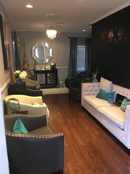 More Photos Of 17521-17523 N Dale Mabry Hwy, Lutz Medical For Lease