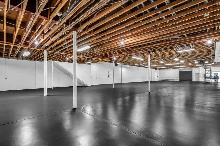 More Photos Of 23950 Madison St, Torrance Warehouse For Lease