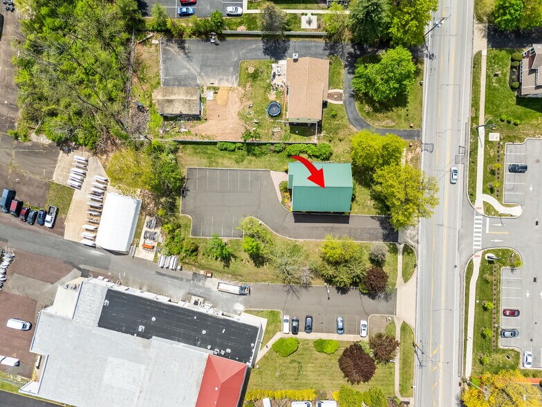 More Photos Of 2621 N Broad St, Colmar Office For Sale