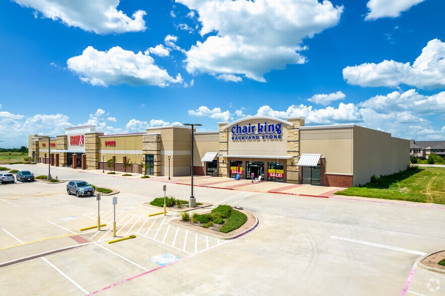 More Photos Of Highway 121, The Colony Unknown For Lease