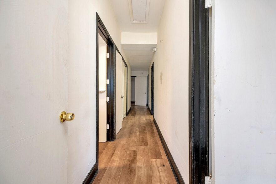 More Photos Of 2200 Evans Ave, Fort Worth Medical For Sale