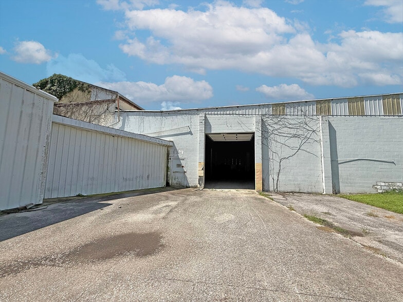 More Photos Of 60 Bells Ln, Junction City Warehouse For Sale