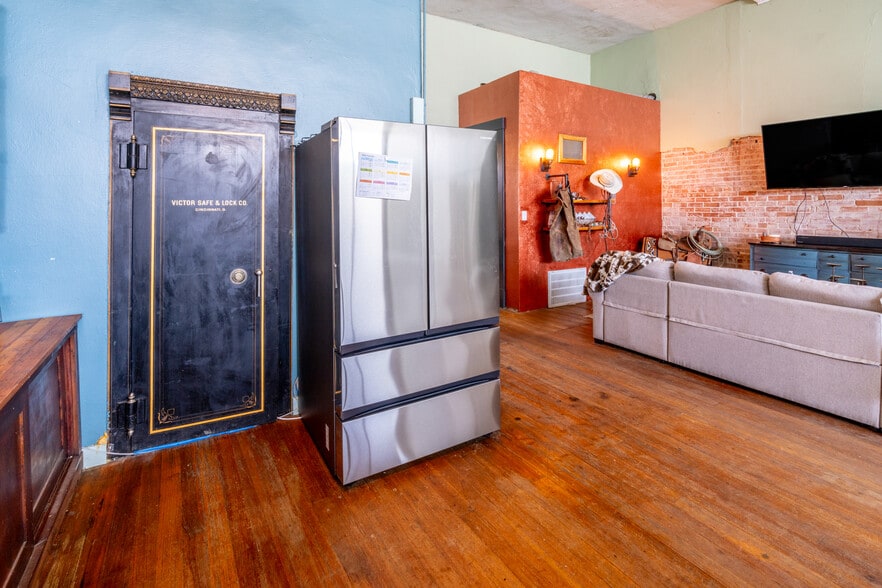 More Photos Of 208 Main St, Ordway Storefront Retail Residential For Sale