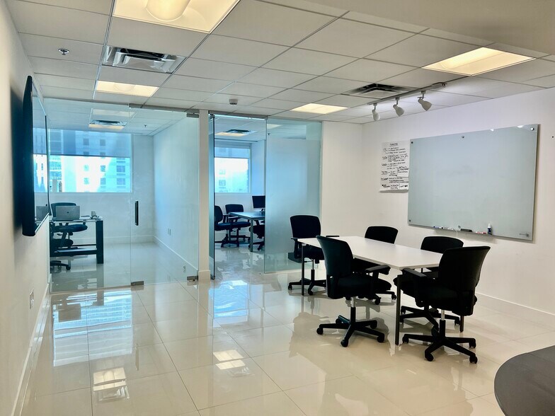 More Photos Of 40 SW 13th St, Miami Office Residential For Lease