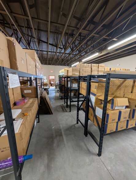 More Photos Of 4236 London Rd, Eau Claire Flex For Lease