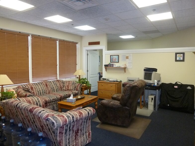 More Photos Of 43 Newburgh Rd, Hackettstown Office For Lease