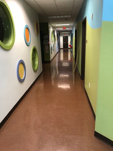 More Photos Of 5845 Campbellton Rd SW, Atlanta Daycare Center For Sale