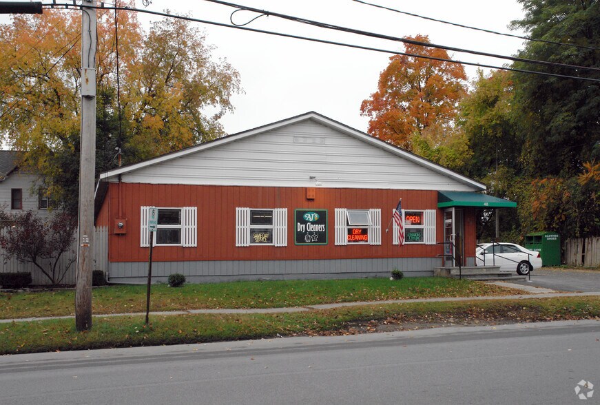 More Photos Of 48 Lincoln Ave, Saratoga Springs Freestanding For Sale