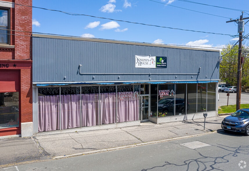 More Photos Of 114-116 Water St, Torrington Storefront For Lease