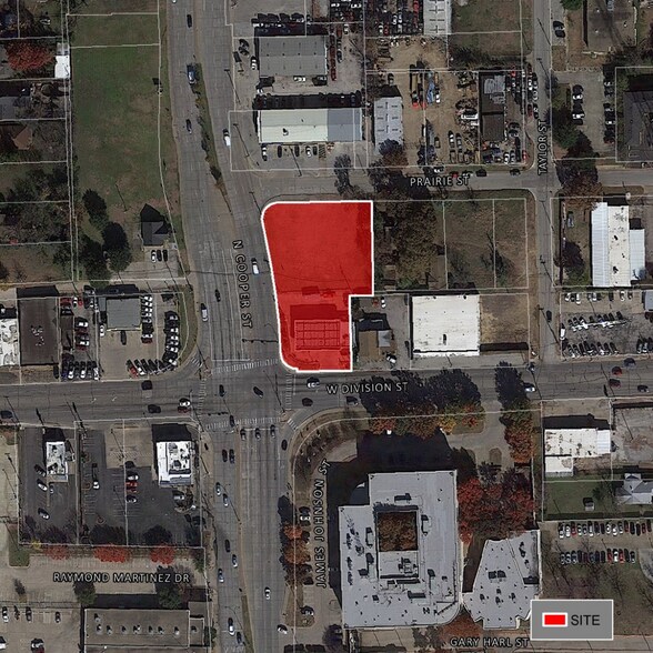 More Photos Of 633 W Division St, Arlington Service Station For Sale