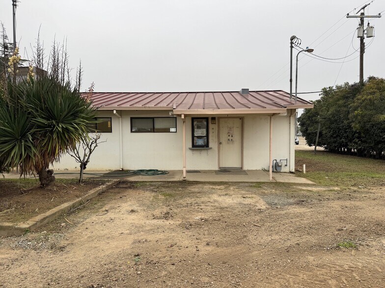 More Photos Of 3792 Feather River Blvd, Olivehurst Office For Lease