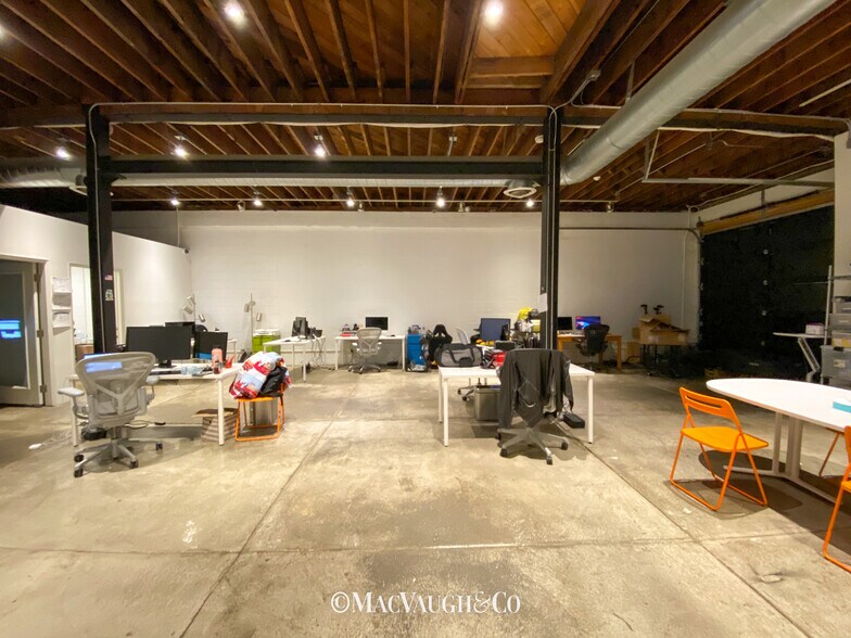 More Photos Of 188 N Holliston Ave, Pasadena Showroom For Sale