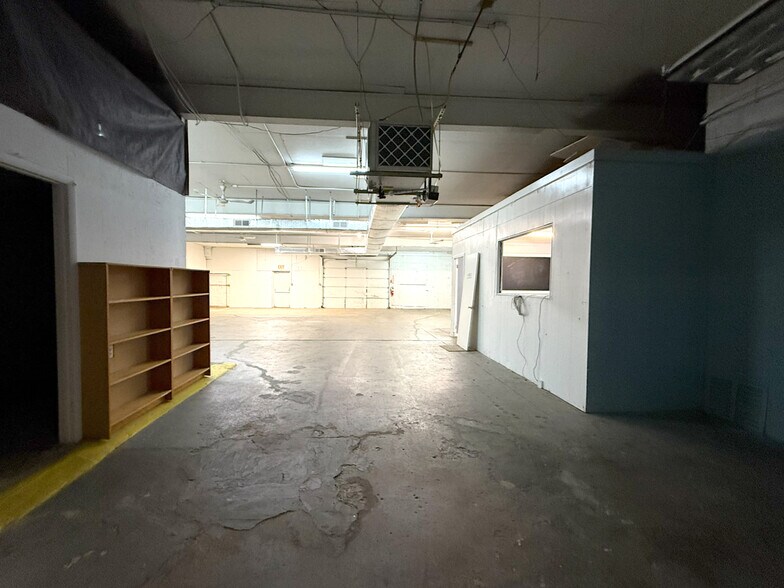 More Photos Of 401-405 Carlisle Ave, York Storefront Retail Residential For Sale