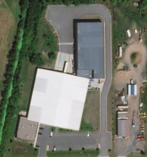 More Photos Of 5564 N 152nd St, Hugo Warehouse For Lease