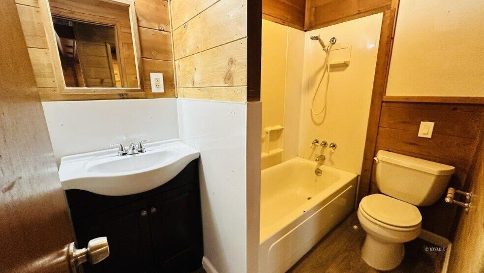 More Photos Of , Idyllwild-Pine Cove Multifamily For Sale