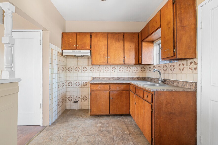 More Photos Of 1727 Bellevue Ave, Los Angeles Apartments For Sale