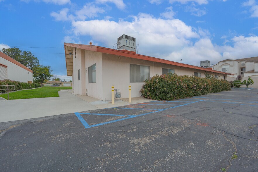 More Photos Of 3332 W Orange Ave, Anaheim Religious Facility For Sale