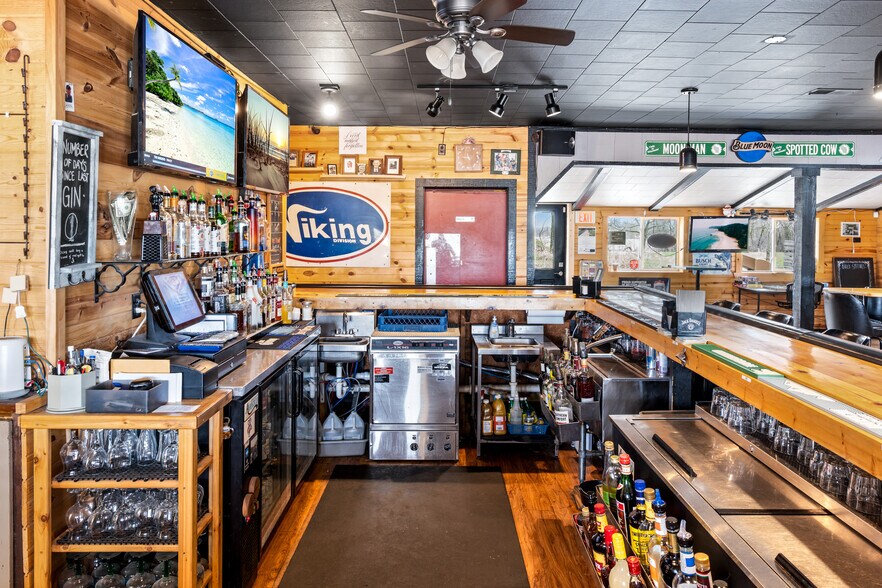 More Photos Of W12010 Rose Eld Rd, Ripon Restaurant For Sale