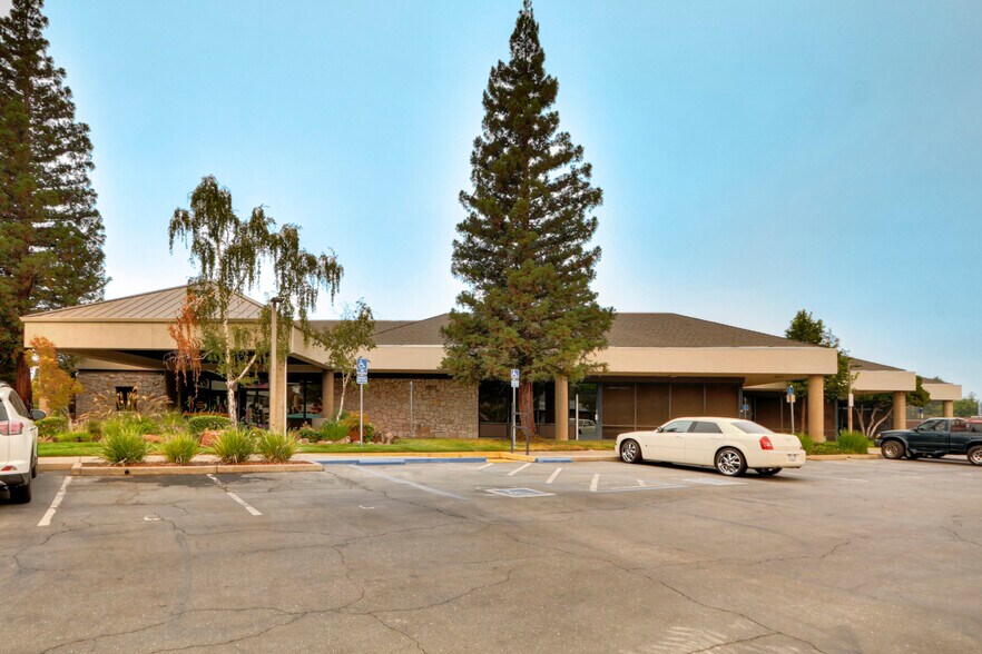 More Photos Of 4200 Rocklin Rd, Rocklin Medical For Lease
