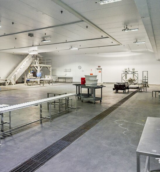 More Photos Of 1302 W Stowell Rd, Santa Maria Industrial For Lease