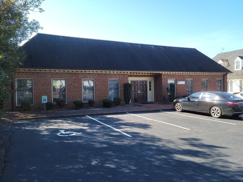More Photos Of 110 E Arlington Blvd, Greenville Office For Sale