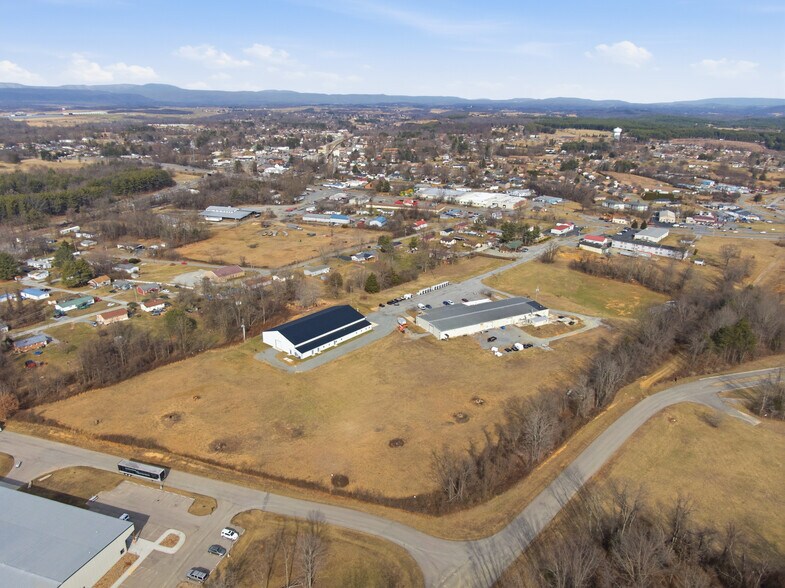 More Photos Of 5192 Dominion Dr, Dublin Warehouse For Sale